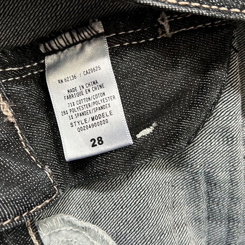 Guess Jeans - Picture 6 of 6